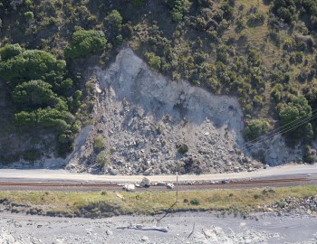 SH1 south of Kaikoura, 8 March 2017 (photo: New Zealand Transport Agency)