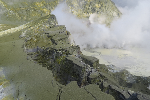 Collapsing edges of Donald Mound