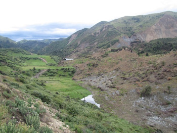 Before: Leader dam 12 December 2016 (looking upstream) (photo: GNS Science)